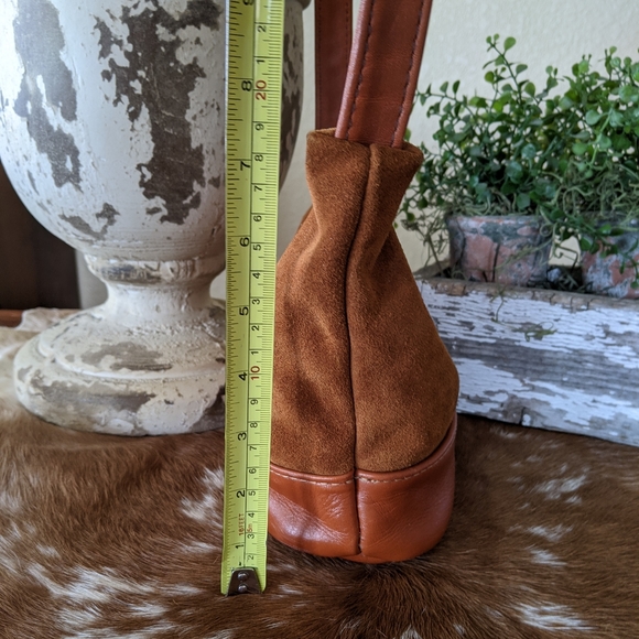Vintage Brown Suede Shoulder Bag With Horses Patch - Picture 6 of 8